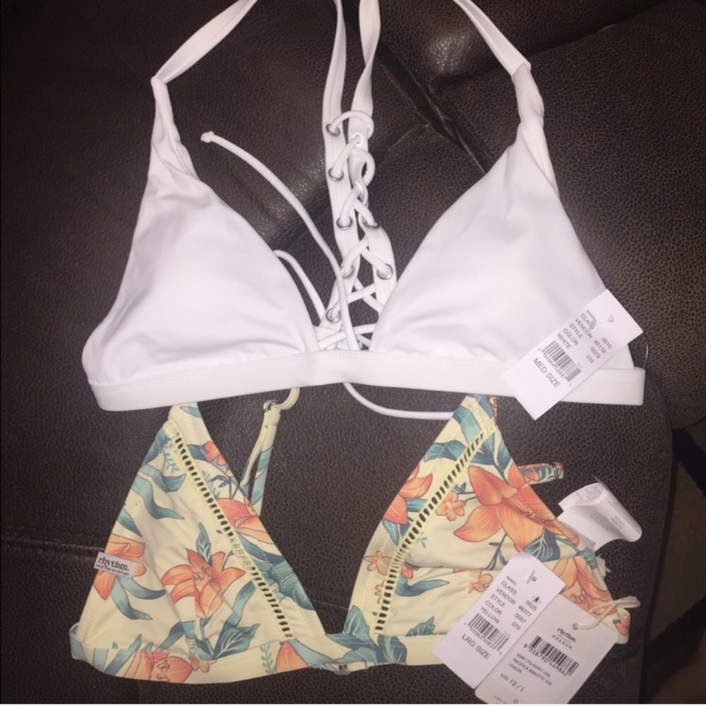 Pacsun bikini M/L white and floral top